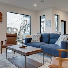 Luxury Riverfront 3BR | Walk to Nissan Stadium & Broadway | Private Garage