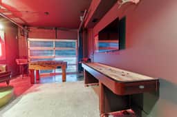 3 King Beds | 3 Min to Stadium | Games & Garage