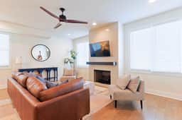 5 Points | 2 King Suites | Wet Bar + Dual Decks