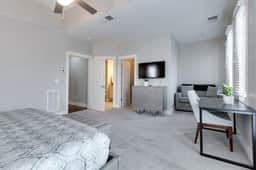 Dolly’s Dream: Pink Glam Condo | 2 Kings | Garage