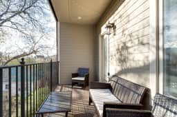 Lipstick & Boots: 3-Story West End Gem | Private Garage | Walk to Vanderbilt