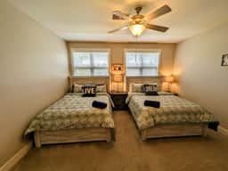 Walk to Vanderbilt: 3-Story Townhome w/ Private Garage - Image 5