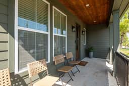 Spacious 4BR Group Retreat | Near Downtown & Germantown | Sleeps 10 - Image 4