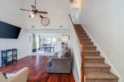 Charming Home w/ Game Room *15 Mins to Broadway! - Image 3