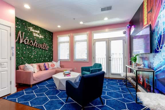 3-Story Nashville Condo | Free Parking | Sleeps 8 - Image 1