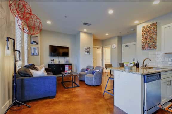 Luxury 2-King Suite Condo | Private Garage | Glam Station | Walk to Music Row - Image 1