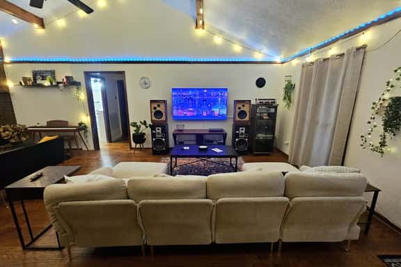 Nashville Woodland Retreat | 15 Mins to Broadway | Acreage + Wood Stove - Image 1