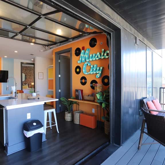 The Muse Nashville Oasis: Modern 2BR | Balcony & Rooftop | Near Broadway - Image 1