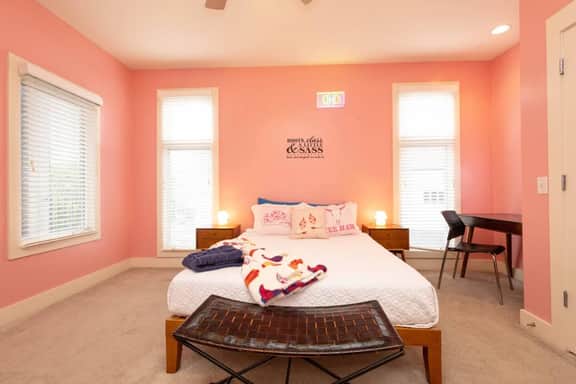 3-Floor Nashville Condo | Free Parking | Sleeps 8
