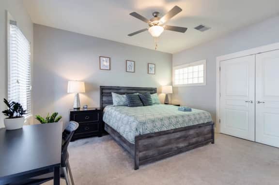 Dreamscape West End | King Beds | Free Garage | Near Music Row