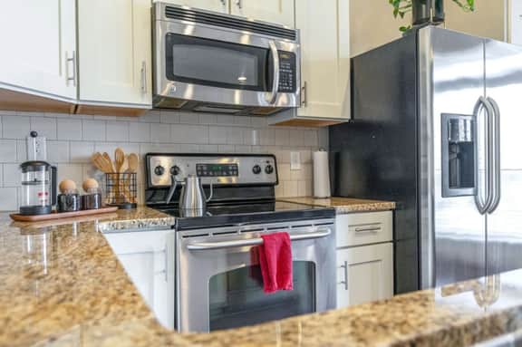 Luxury 2-King Suite Condo | Private Garage | Glam Station | Walk to Music Row