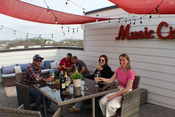 Rooftop Fire Pit + River Views | 4BR | Sleeps 12