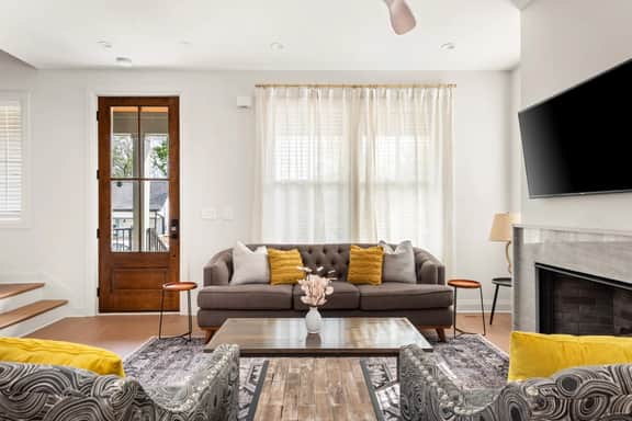Spacious 4BR Group Retreat | Near Downtown & Germantown | Sleeps 10 - Image 3