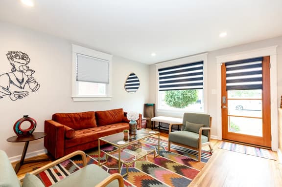 Casa Azul - Boutique 3BR Ranch with Hot Tub & King Beds