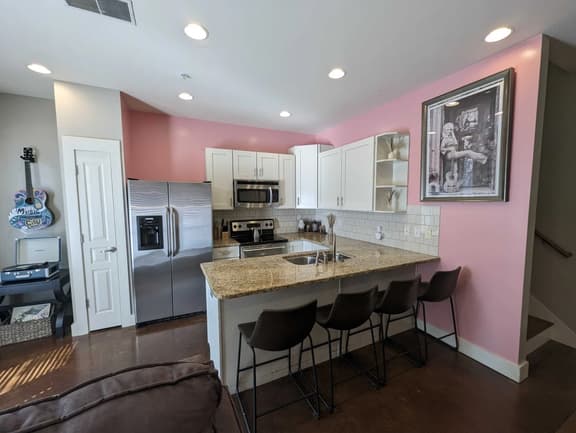 Dolly’s Dream: Pink Glam Condo | 2 Kings | Garage