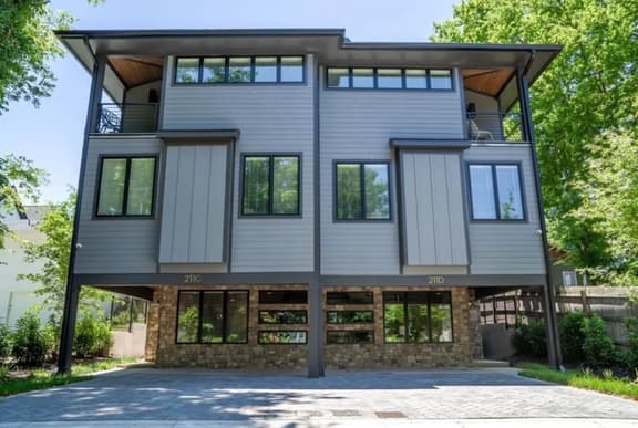 Luxury East Nashville Dual Townhomes | Walk to Five Points | 8 Bedrooms | 2 Arcade Lounges - Image 1