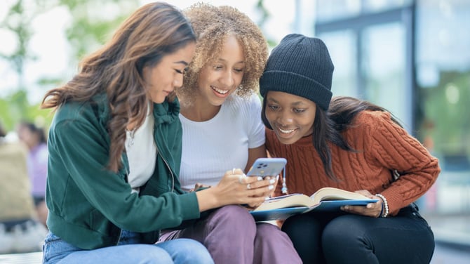 How to Leverage Social Media for Vacation Rental Success